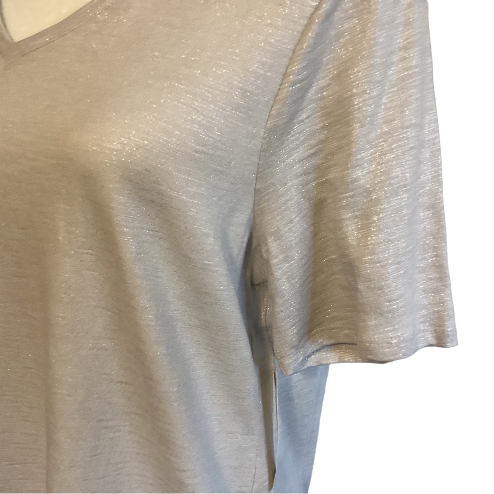 Chicos silver t-shirt size 1 NWT - Picture 4 of 7